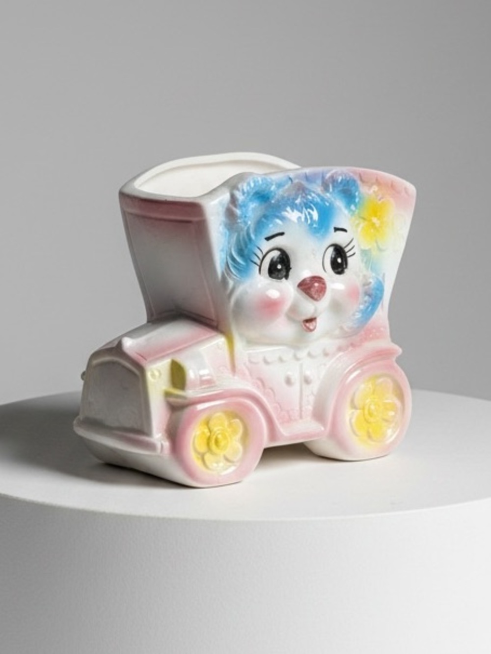 Vintage kitschy Baby Bear Ceramic Nursery Planter